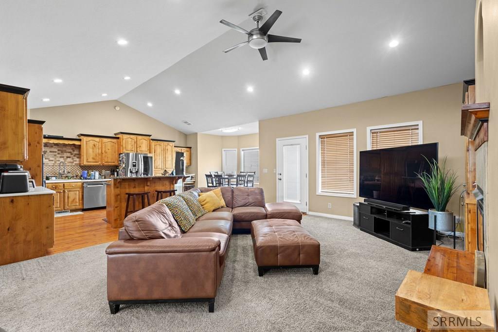 2917 Woodbridge Circle