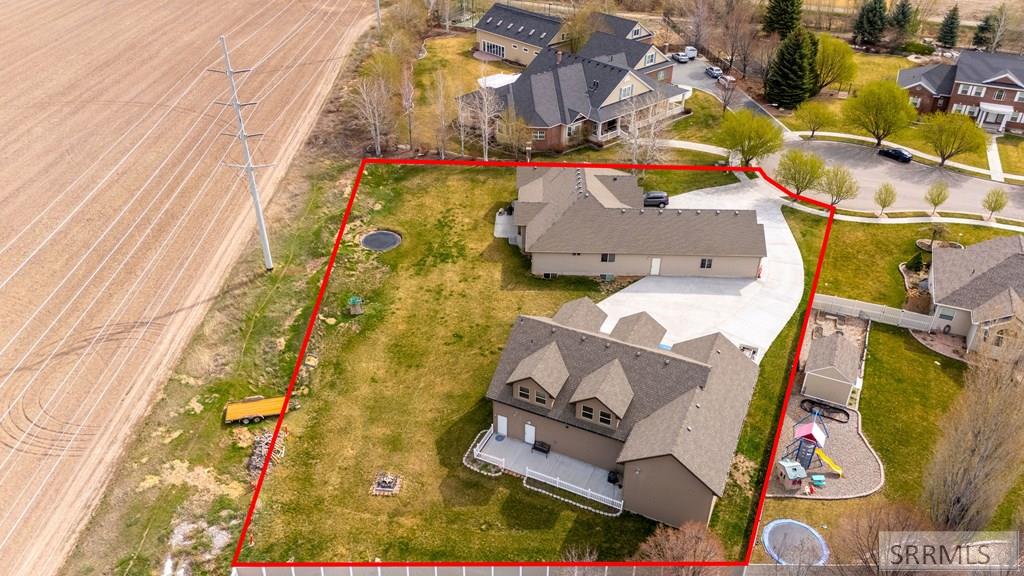 2917 Woodbridge Circle