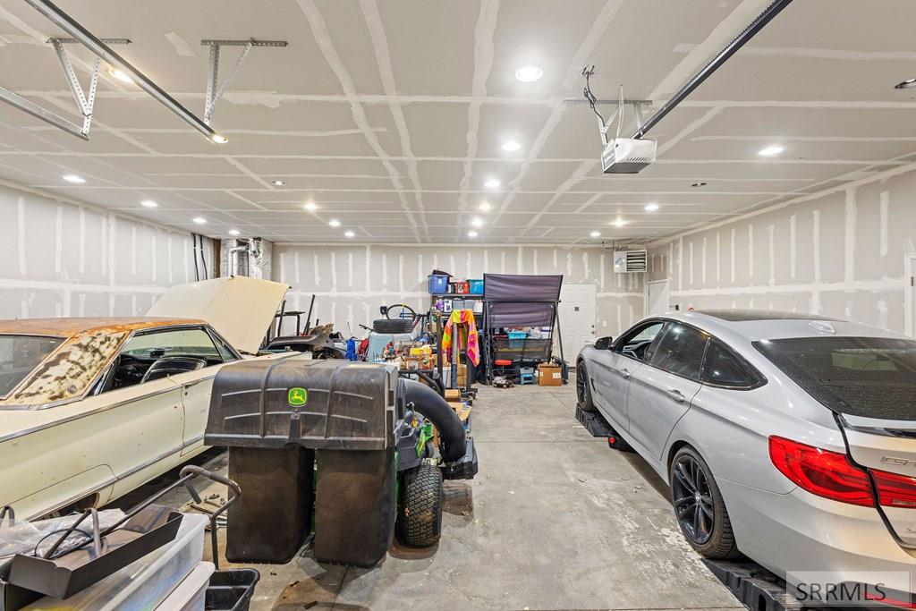 2917 Woodbridge Circle