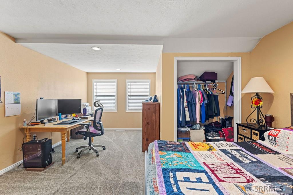 2917 Woodbridge Circle