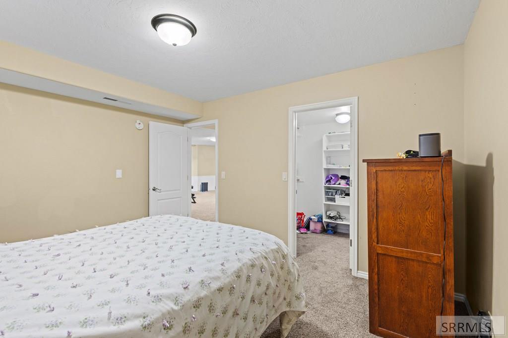 2917 Woodbridge Circle