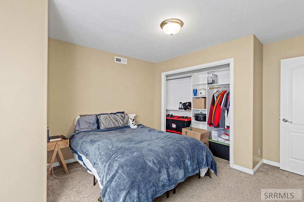 2917 Woodbridge Circle