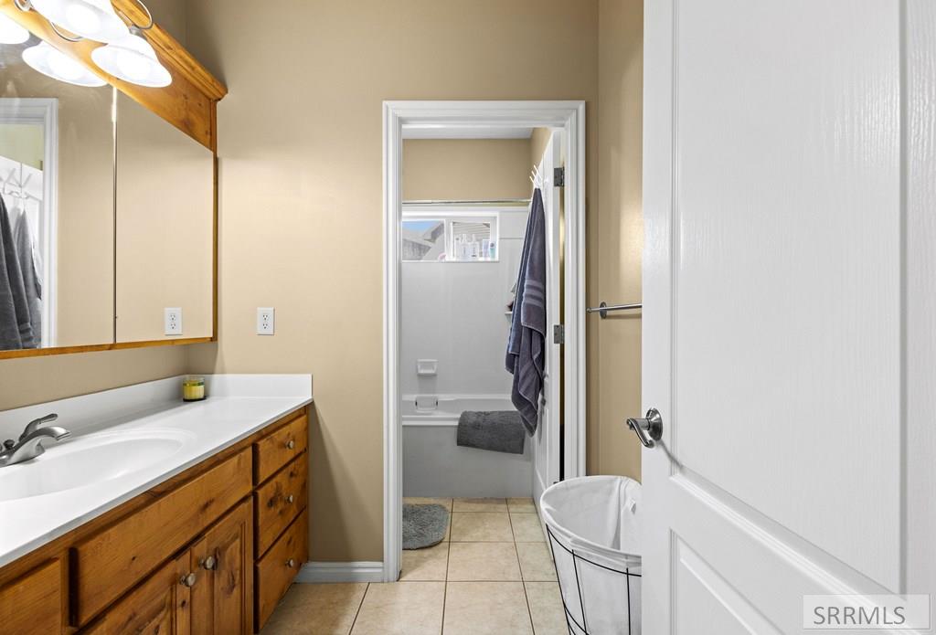 2917 Woodbridge Circle