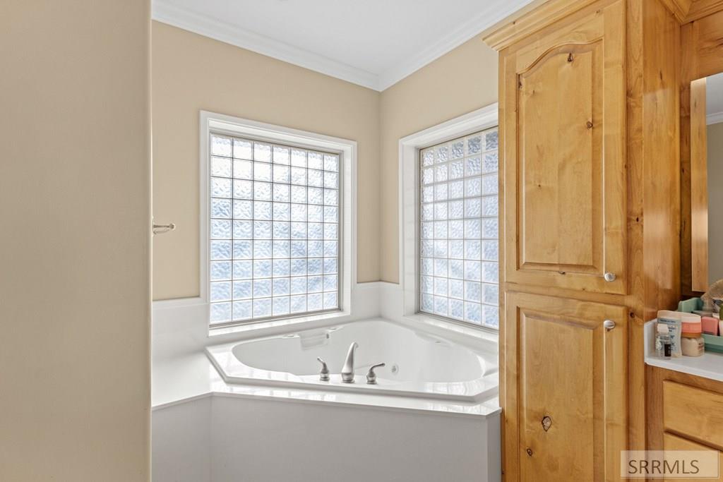 2917 Woodbridge Circle