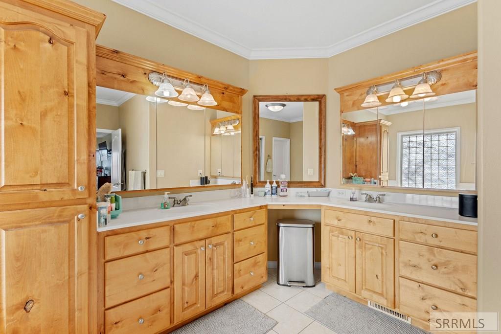 2917 Woodbridge Circle