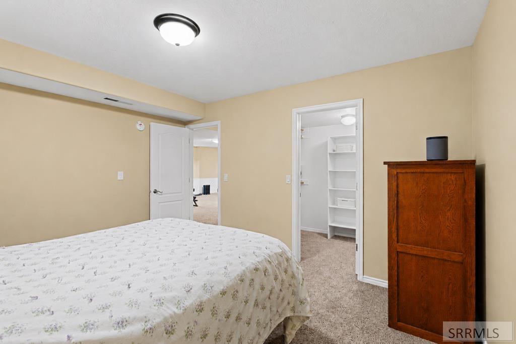 2917 Woodbridge Circle