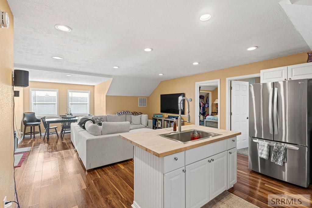 2917 Woodbridge Circle