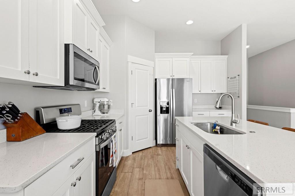 3920 N Baldwin Avenue