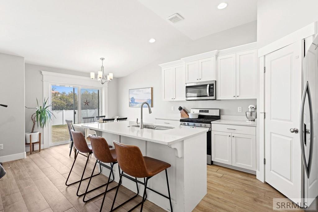 3920 N Baldwin Avenue