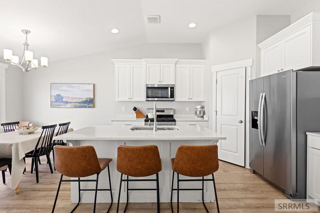 3920 N Baldwin Avenue