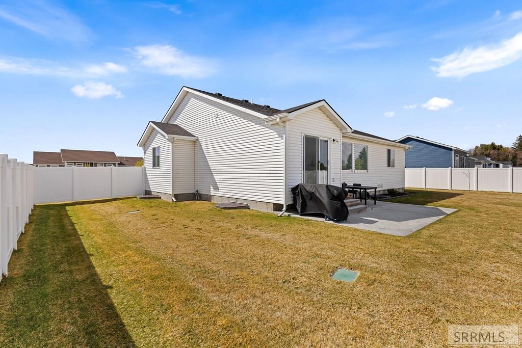 3920 N Baldwin Avenue