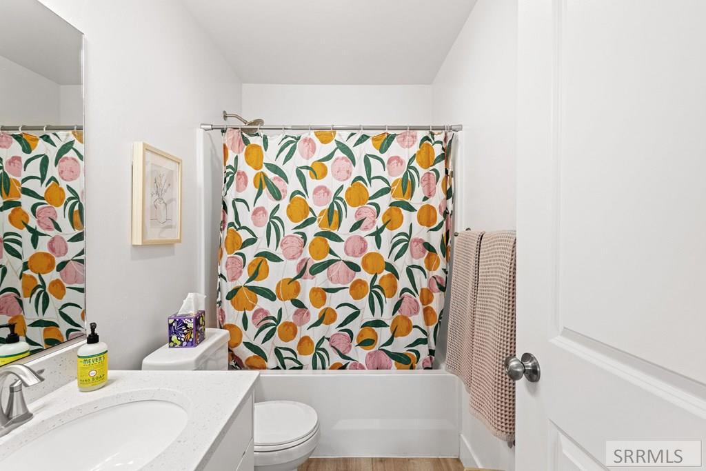 3920 N Baldwin Avenue