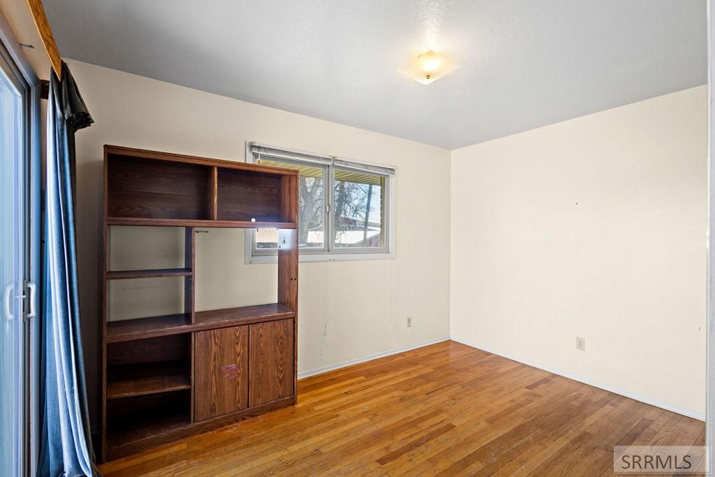 454 W Oak Street