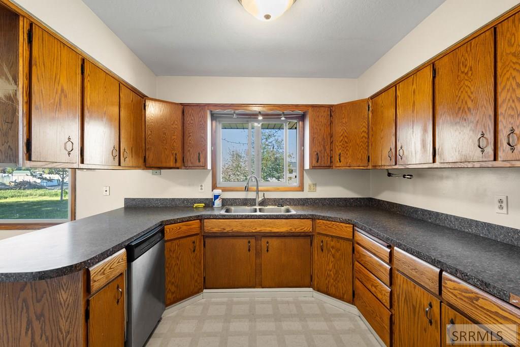 454 W Oak Street