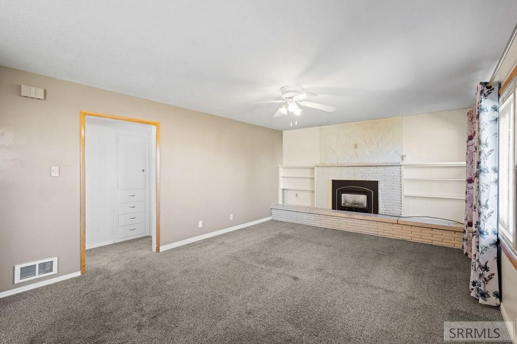 454 W Oak Street