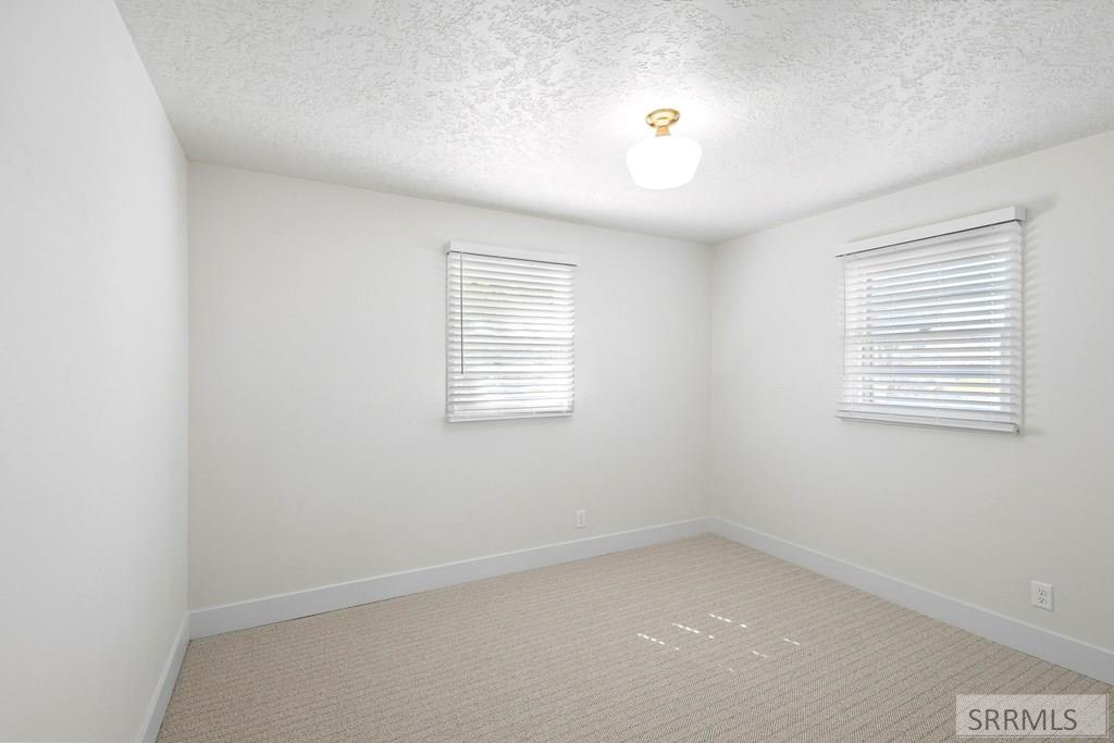 1895 S Avocet Drive