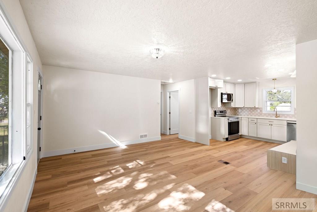 1895 S Avocet Drive