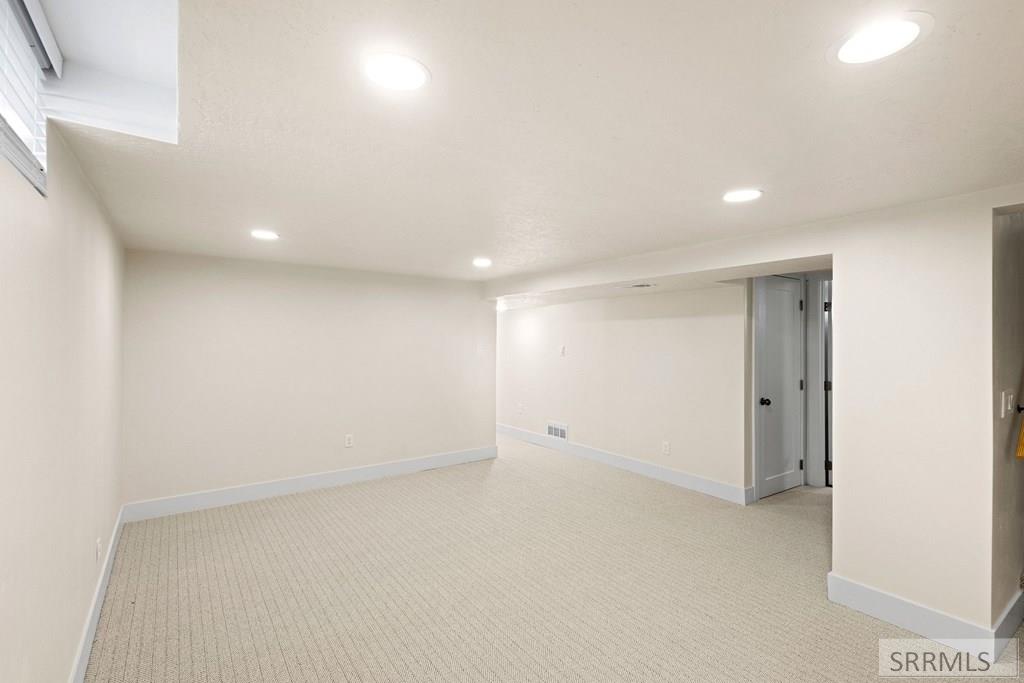 1895 S Avocet Drive