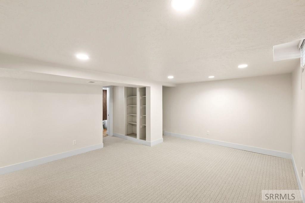 1895 S Avocet Drive