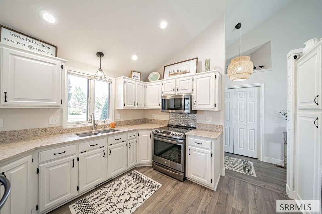 3164 Chaparral Drive