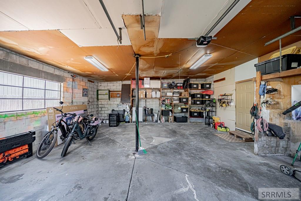 424 Gladstone Street