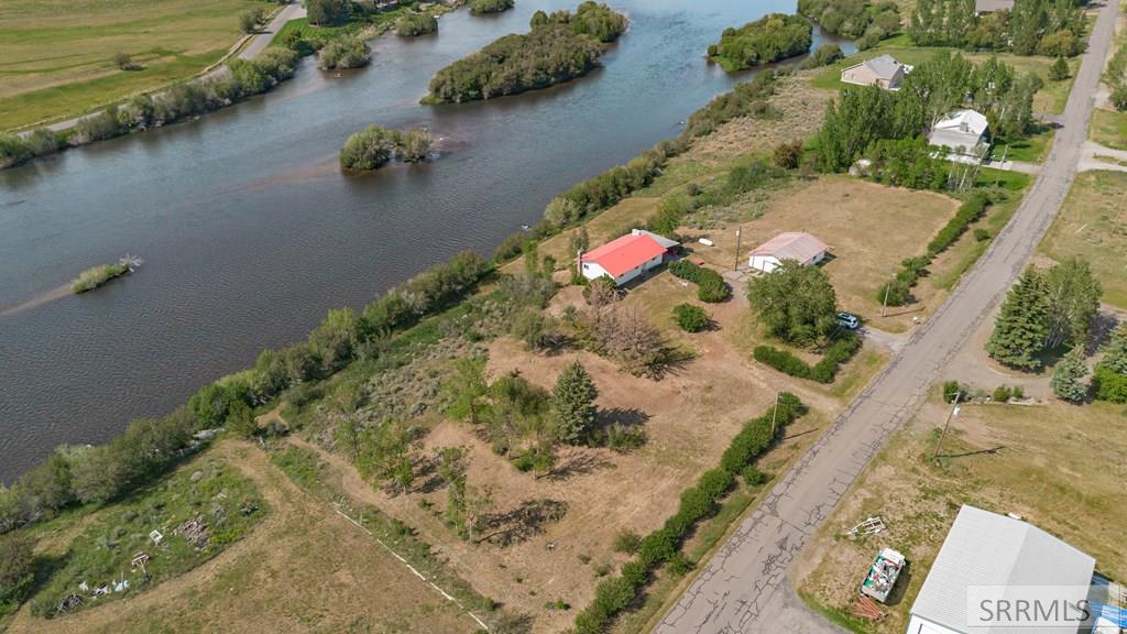 755 S River Road