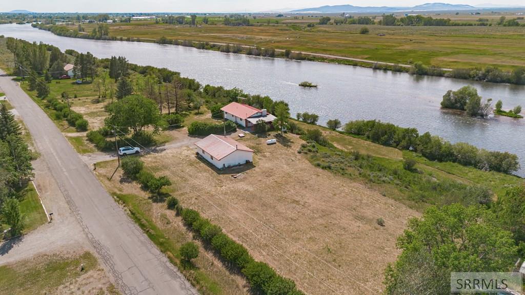 755 S River Road