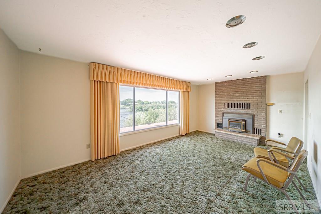 755 S River Road