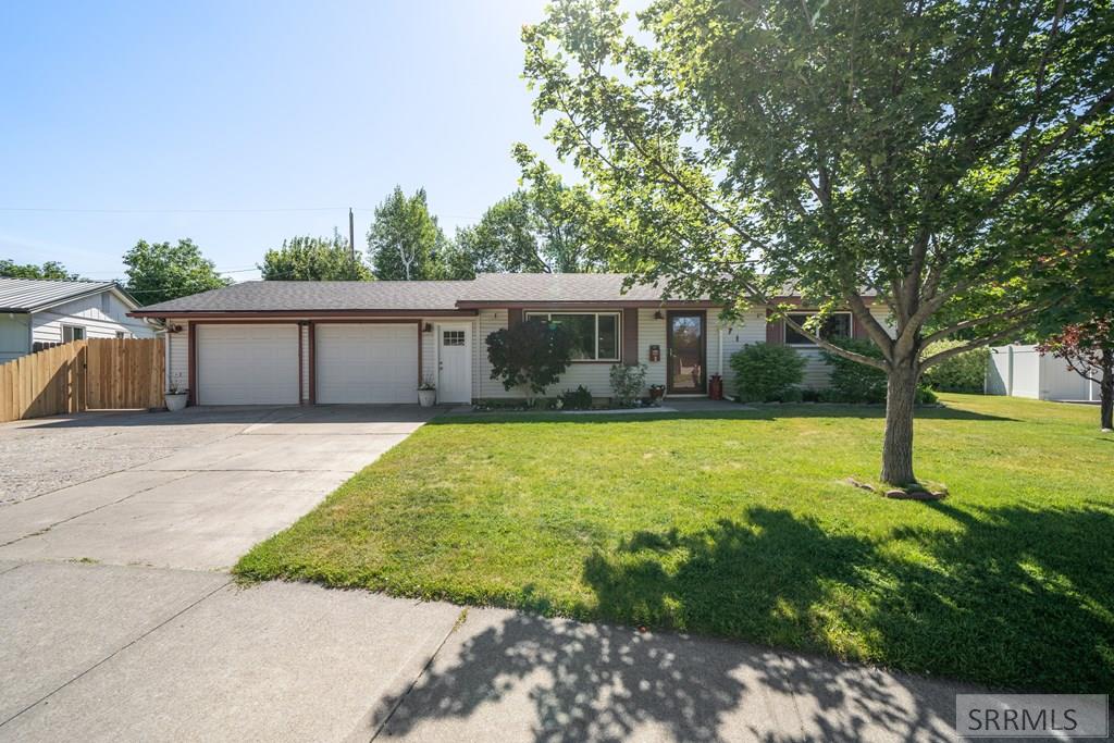 712 Falls Drive