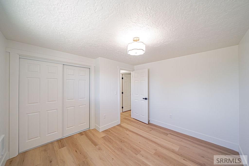 716 E 1550 N