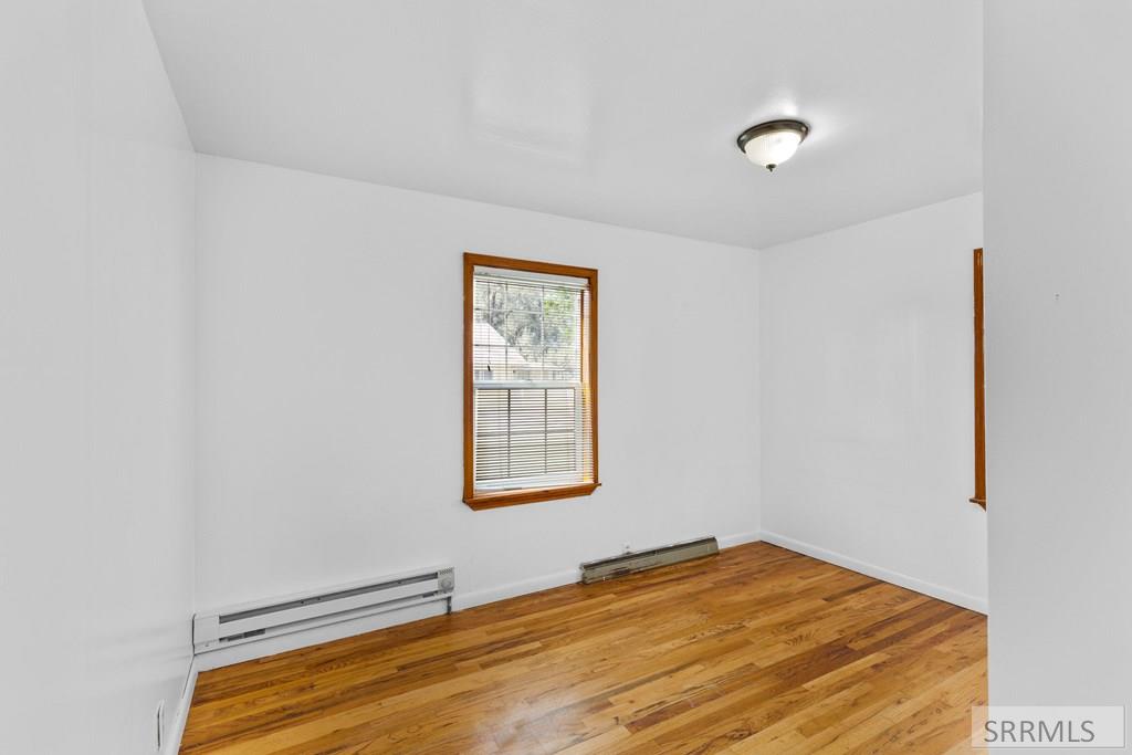 570 S Park Avenue