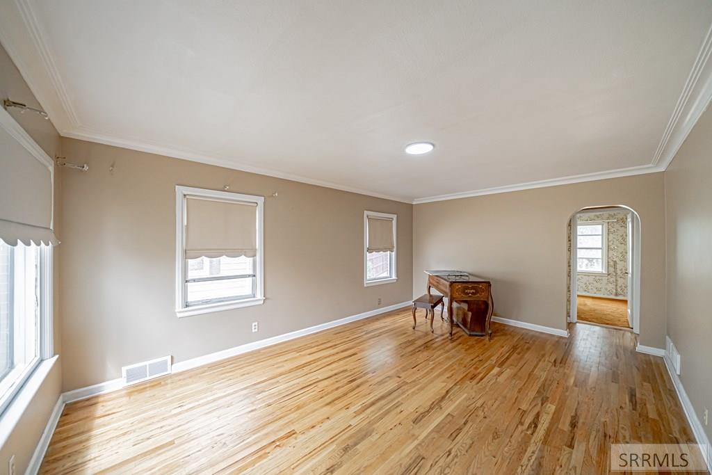 475 E 5th Street