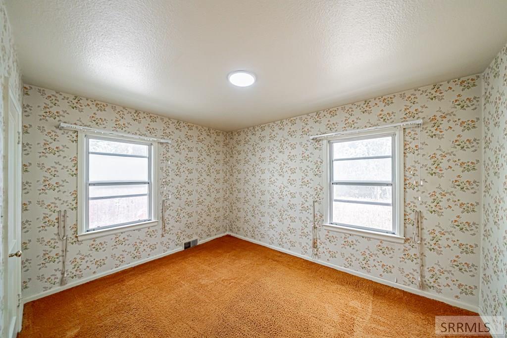 475 E 5th Street