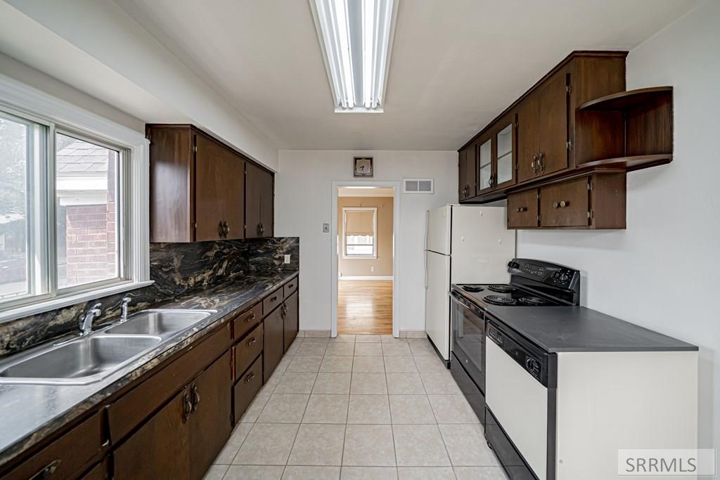 475 E 5th Street