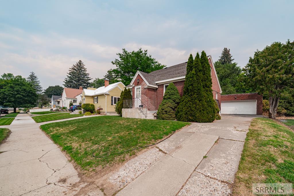 475 E 5th Street