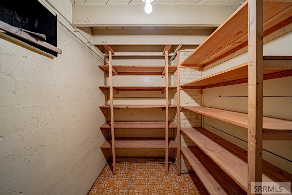 475 E 5th Street