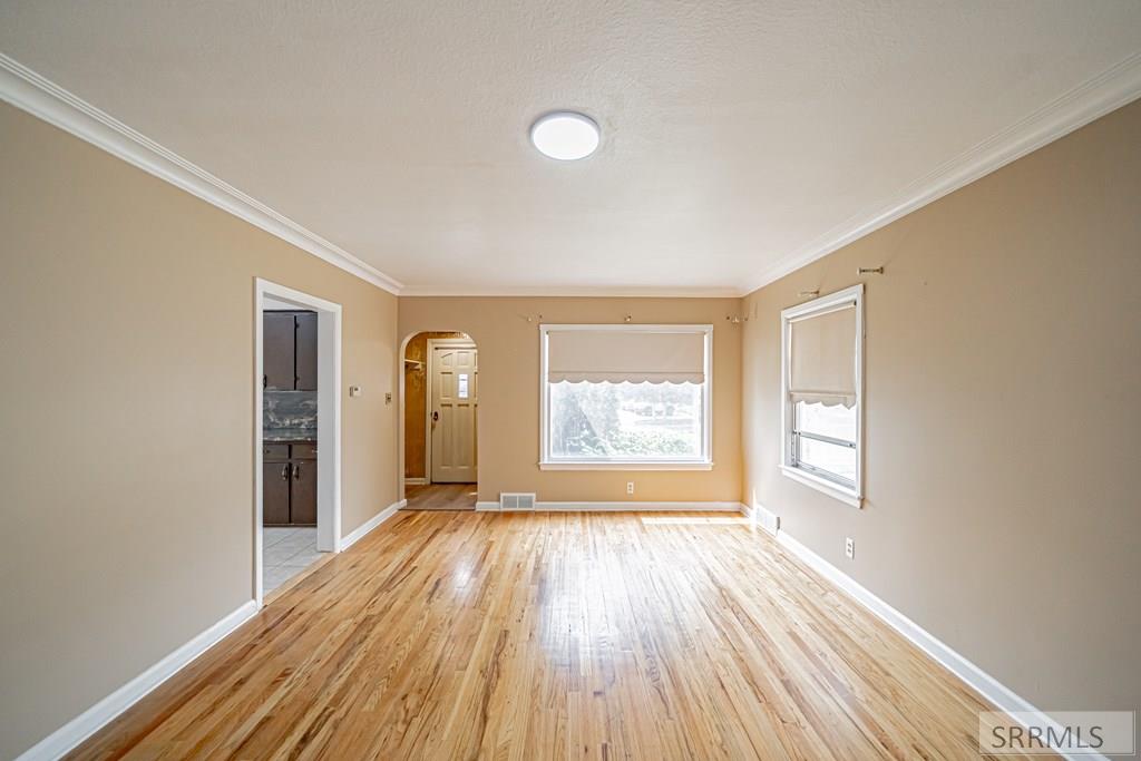 475 E 5th Street
