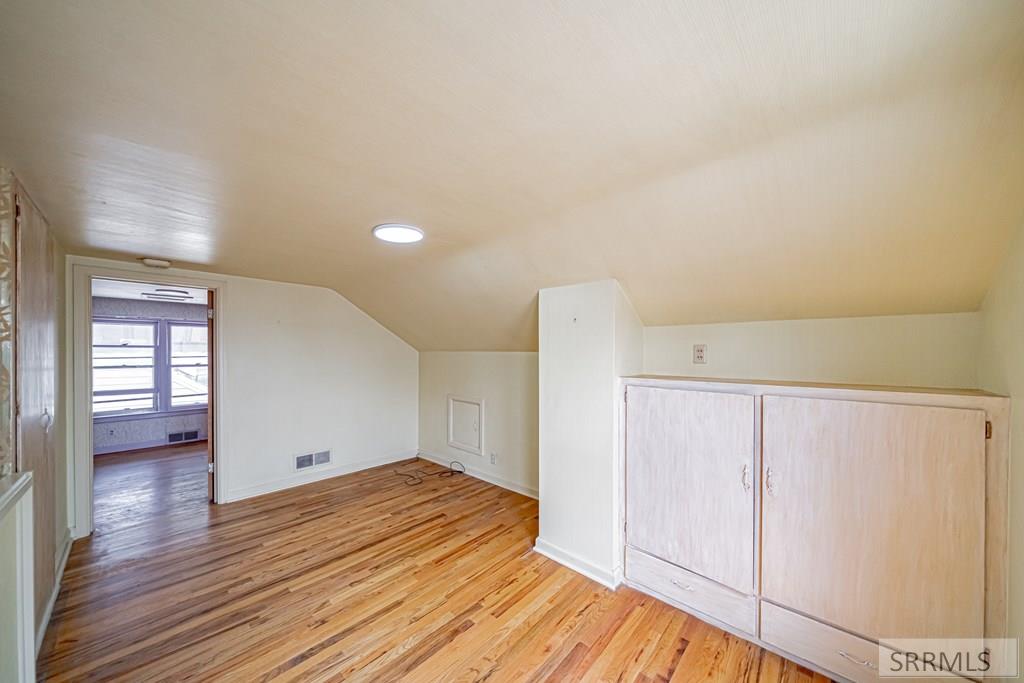 475 E 5th Street