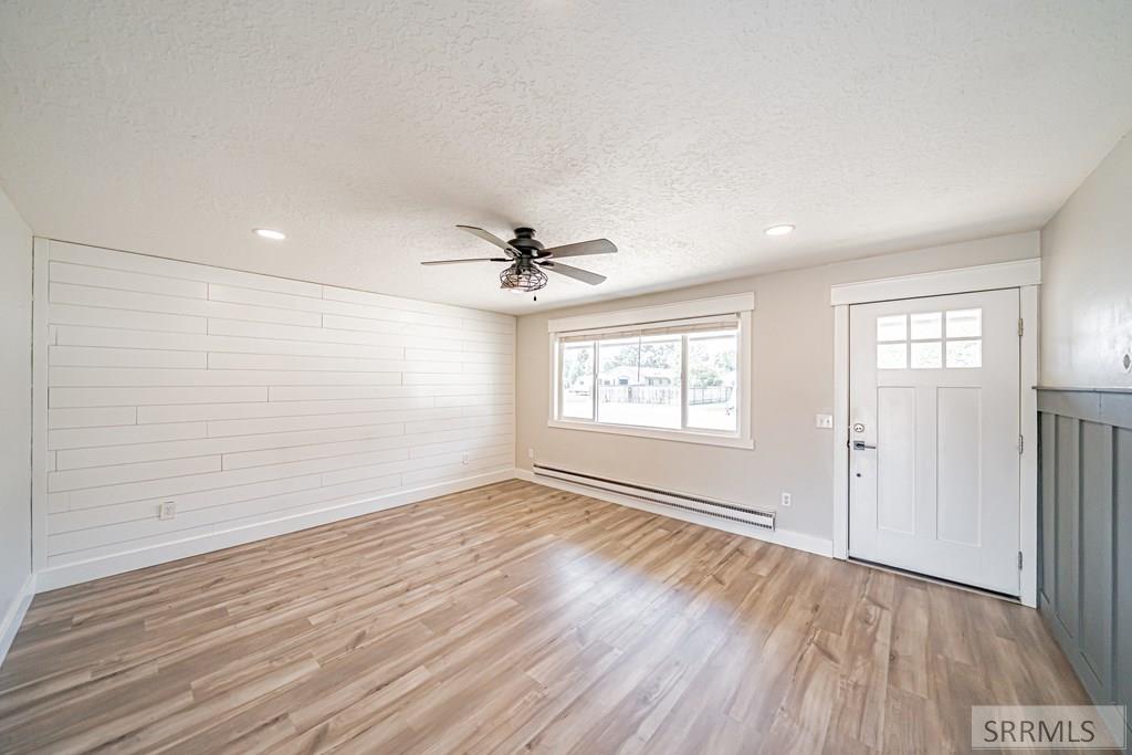 300 N Farnsworth Drive