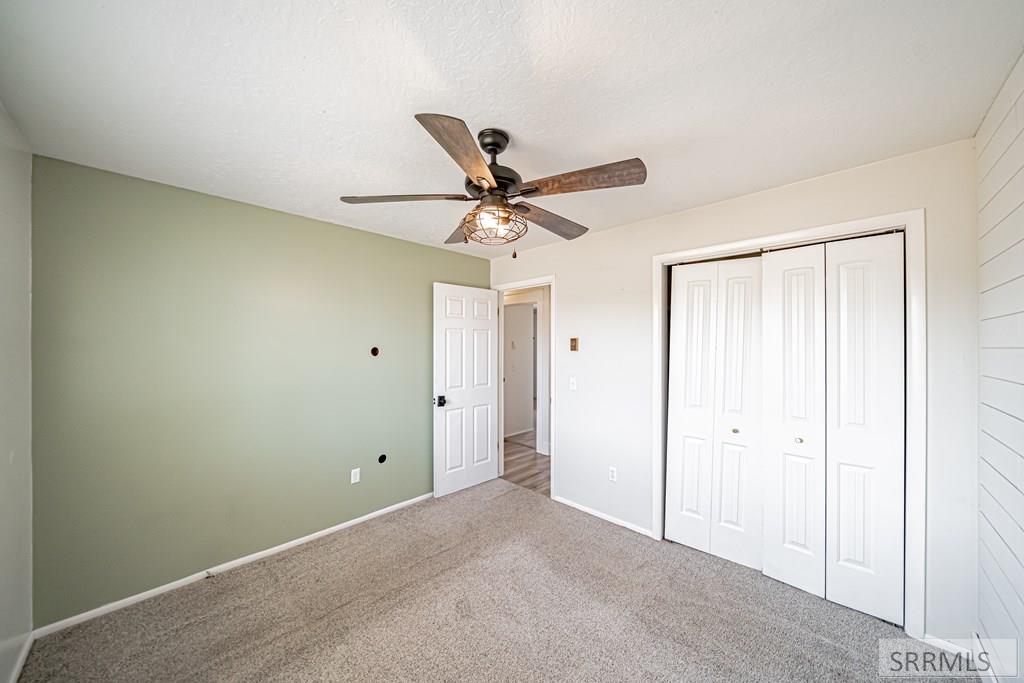 300 N Farnsworth Drive
