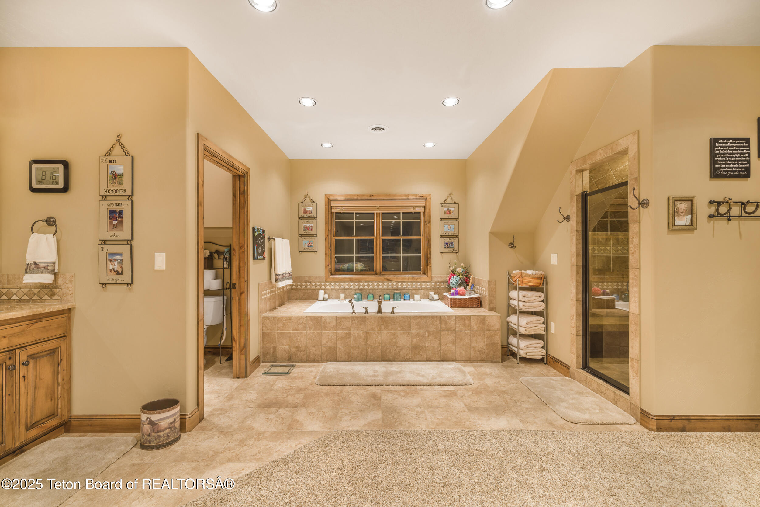 1096 SNAKE RIVER Road
