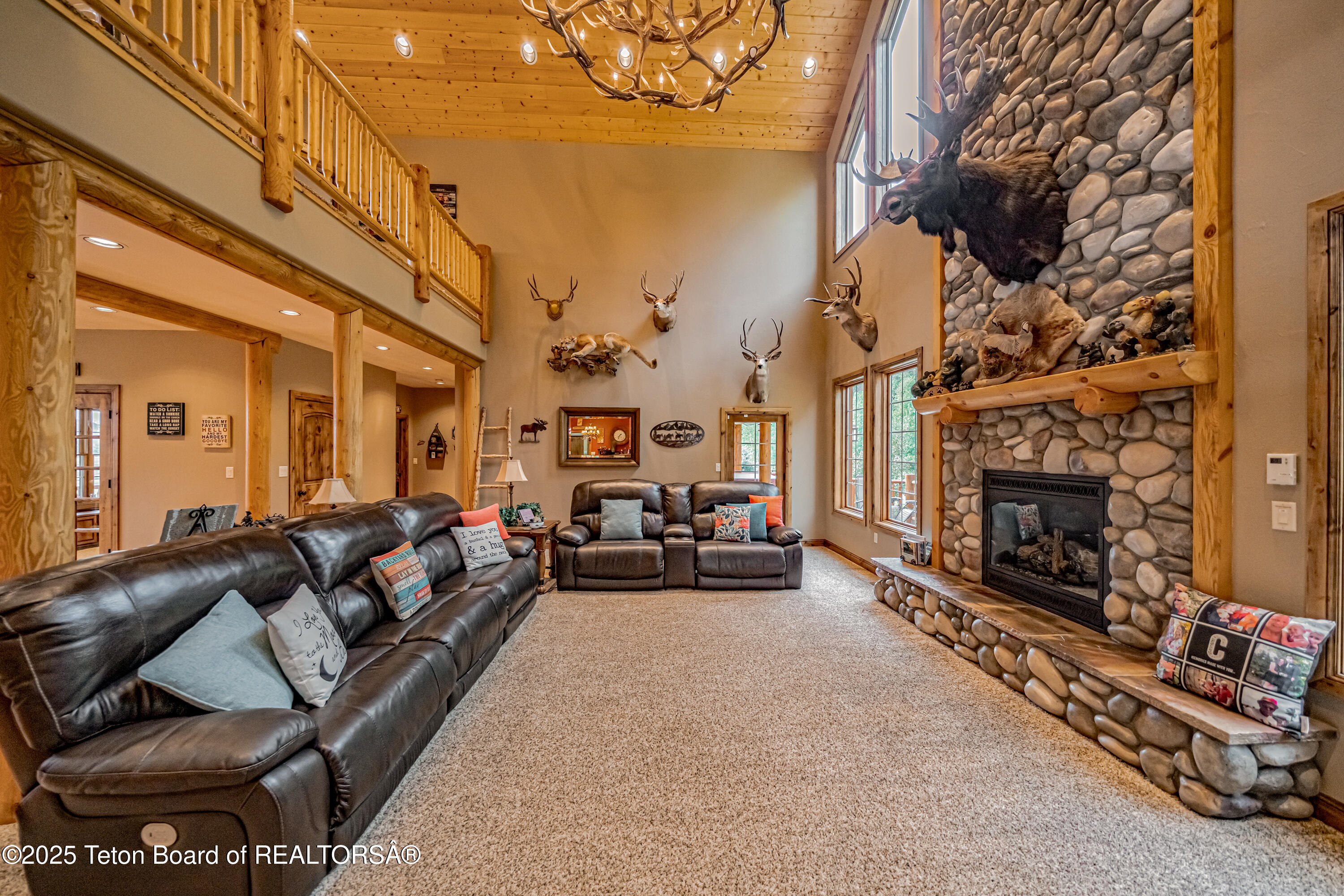 1096 SNAKE RIVER Road