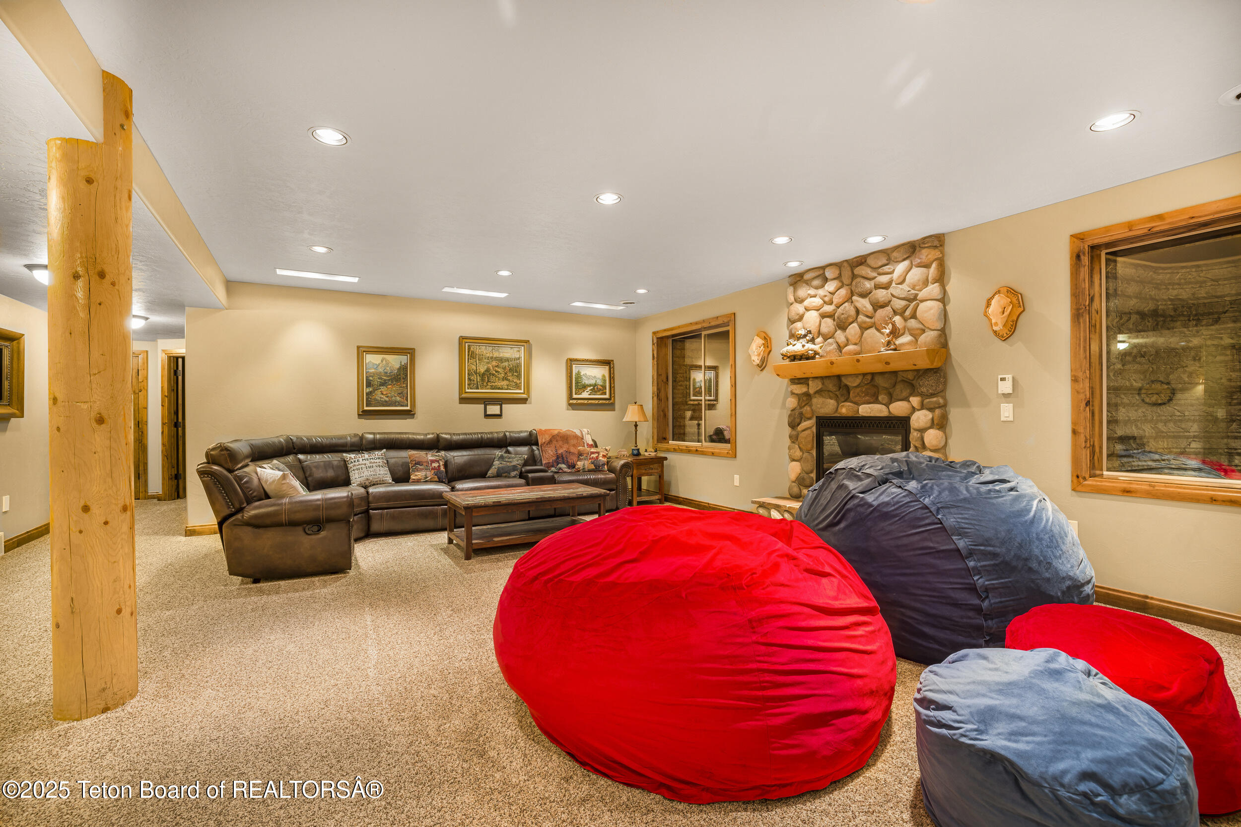 1096 SNAKE RIVER Road