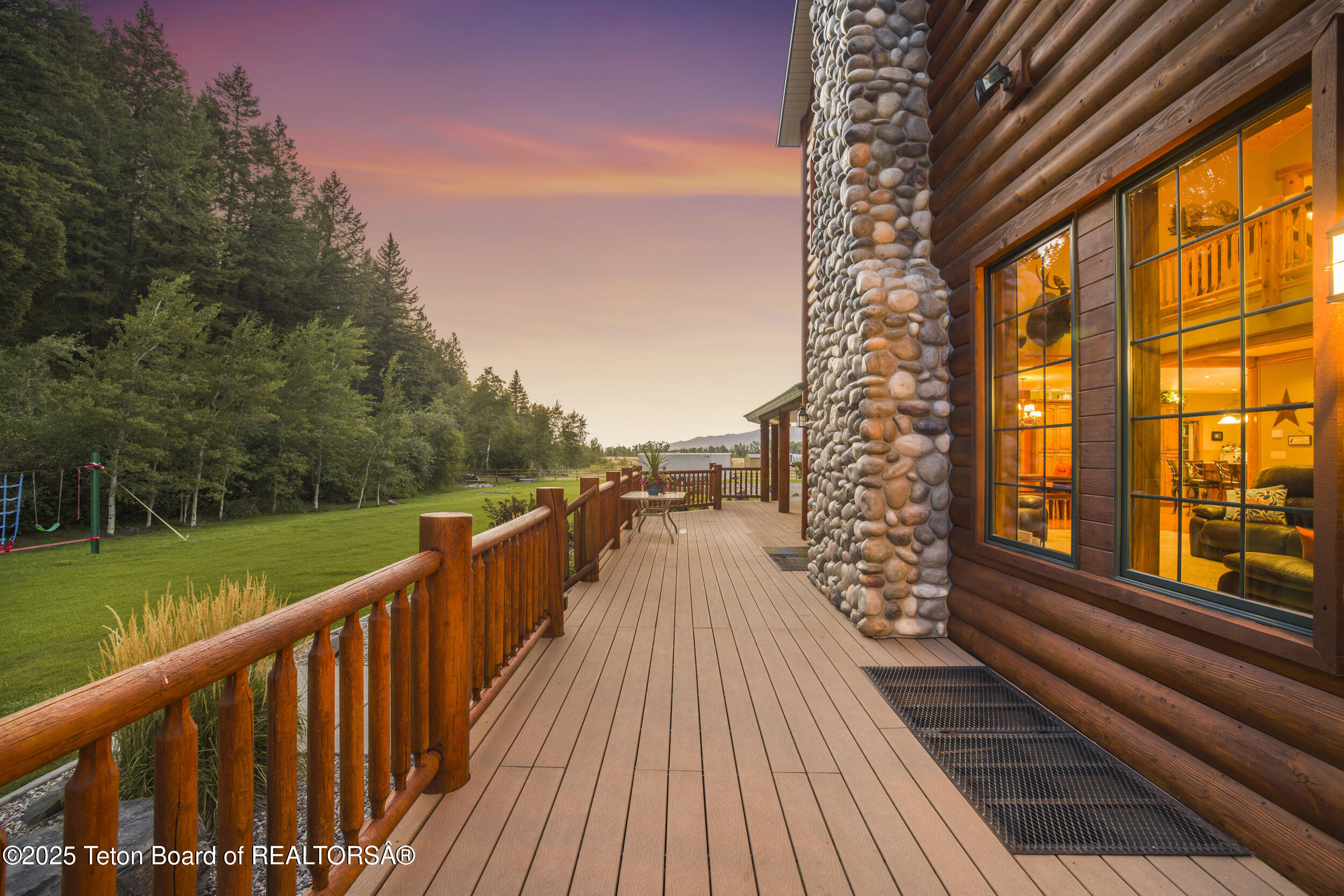 1096 SNAKE RIVER Road