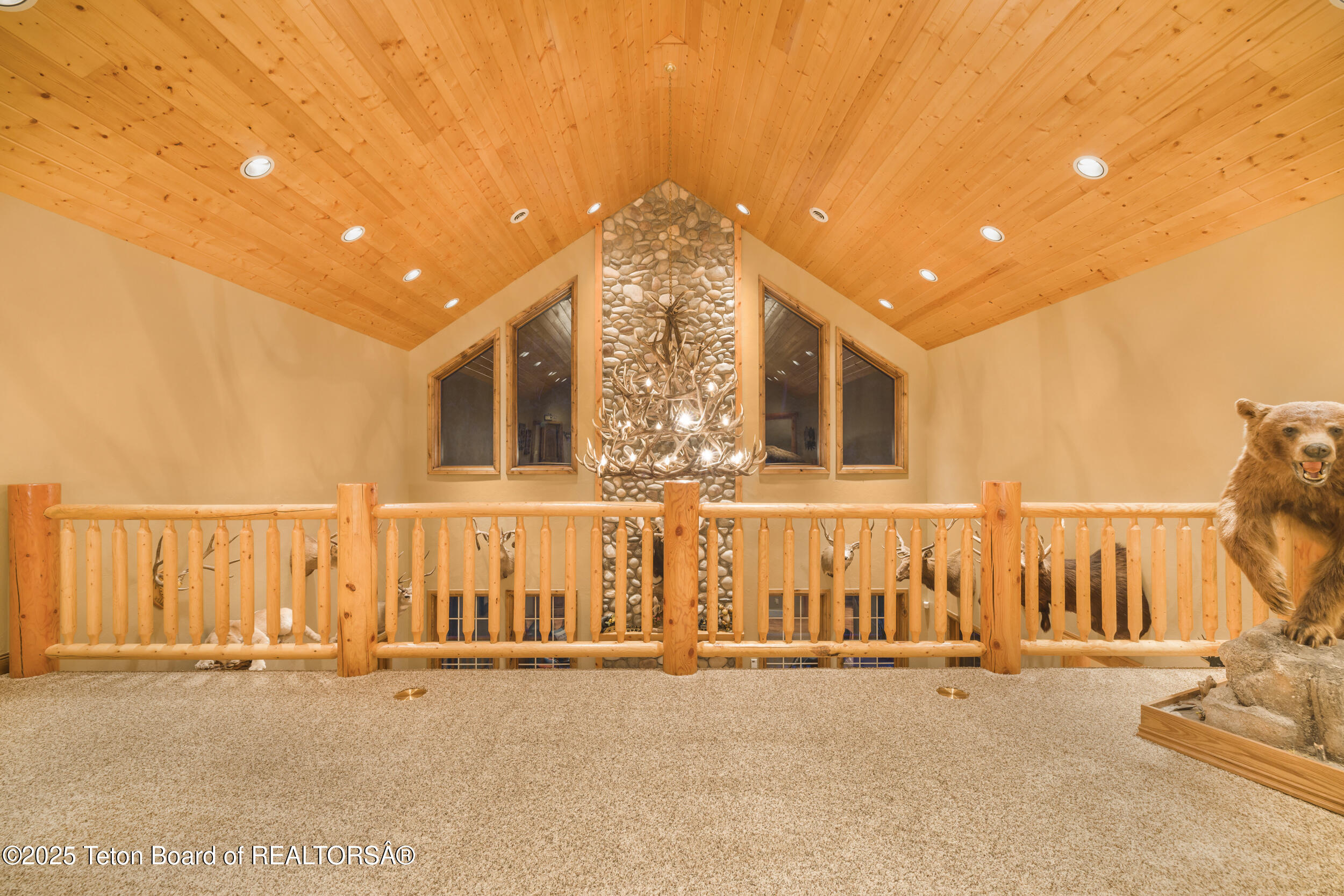 1096 SNAKE RIVER Road
