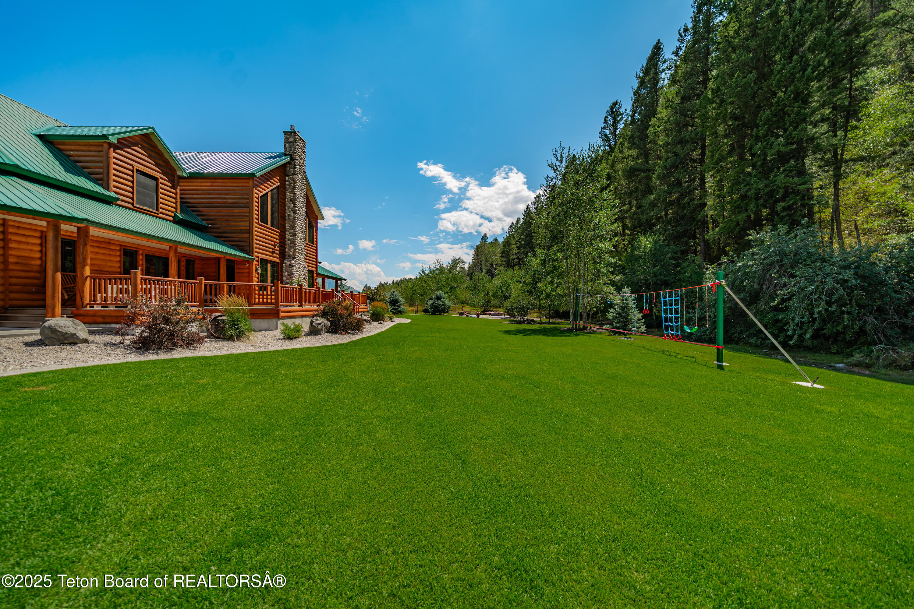 1096 SNAKE RIVER Road