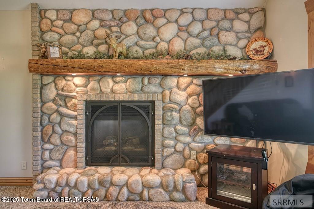 4770 DEER Drive
