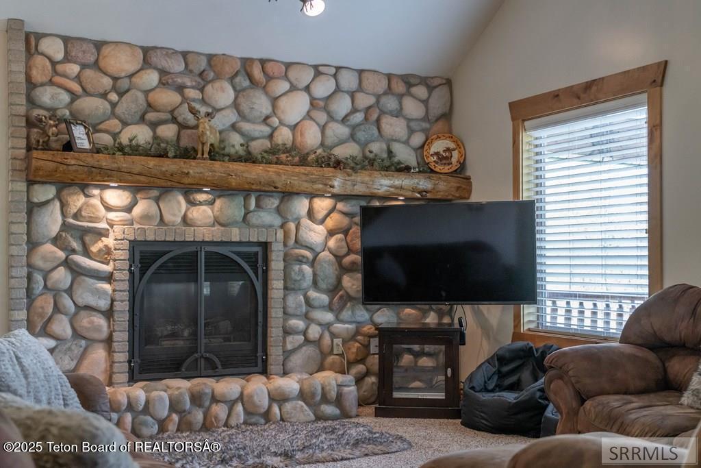 4770 DEER Drive