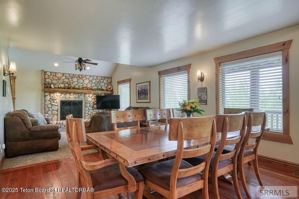 4770 DEER Drive