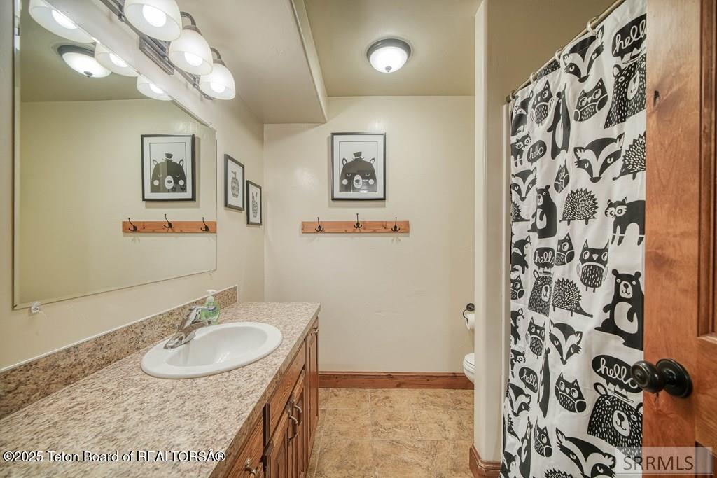 4770 DEER Drive